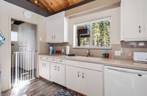 Bear Valley House | NEW! Vacation Home 315 (3-Bedroom) - Pets Allowed by Bear Valley Vacation Rentals