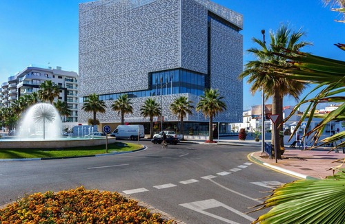 Atalaya-Isdabe Apartment | Nice apartment for 4 people with pool, A/C, WIFI, TV and terrace