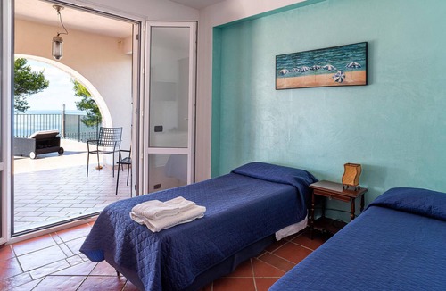 Pollica Apartment | Nice apartment in Acciaroli with house sea view