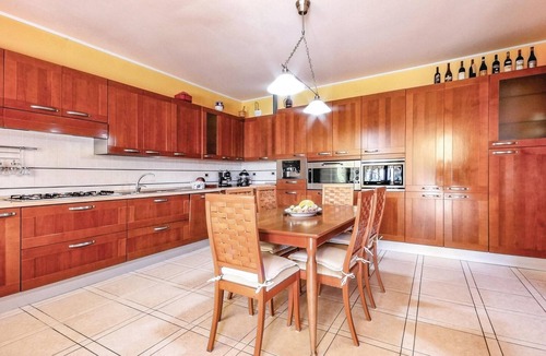 Santa Maria di Castellabate Apartment | Nice apartment in Castellabate -SA- with house sea view