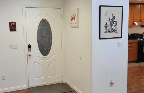 Paramount House | Nice&confortable/house in wonderful Paramount with free park