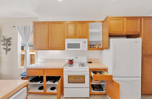 Victorville House | Nights Star Gazing- 6miles from Mojave Narrows Regional Park