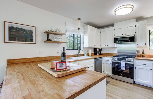 Oak Shores House | Oak Shores Lake House Near Marina! Community Perks