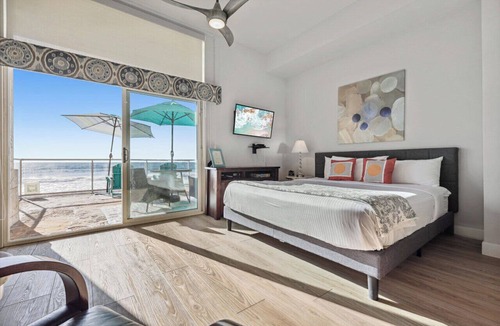 Carlsbad Village Apartment | OCEAN FRONT STUDIO ON THE SAND!
