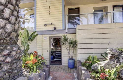 South Mission Beach Condo | Ocean Front View - Steps from the beach!