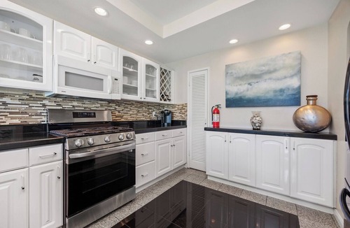 Encinitas House | Ocean Paradise - Exclusive Seabluffe Townhome - 3BR/2BA - 100 Yds To Beach