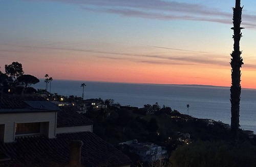 Mystic Hills House | OCEAN VIEWS FROM EVERY ROOM IN THIS LIGHT AND BRIGHT FAMILY RETREAT