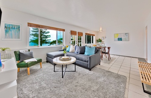 Village of La Jolla Condo | Oceanfront condo with amazing views, outdoor entertaining, cross street to beach
