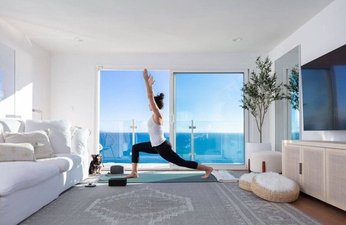 Malibu Villa | Oceans Views Zen Retreat | 6 Min Walk to Beach | Dolphin Spotting | Pet OK
