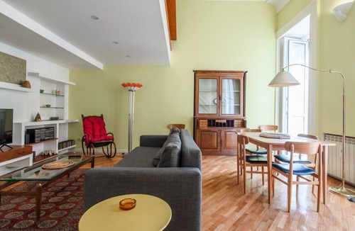 Quartieri Spagnoli Apartment | Orabon Suite By Dimorra
