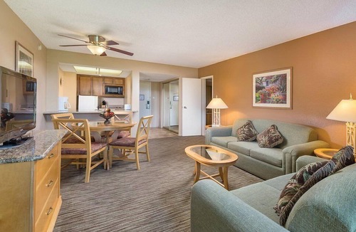 Palm Springs Resort | Palm Springs | Couples Desert Retreat | Pool + Hot Tub