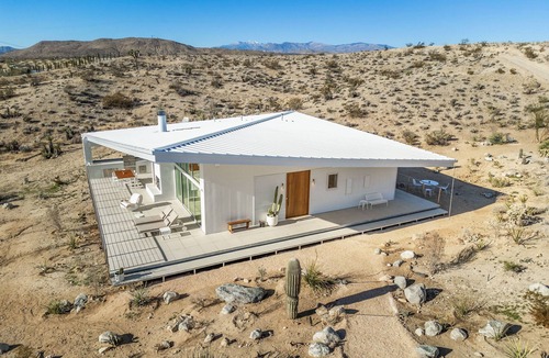 Yucca Valley House | Panorama House: Featured in Dwell