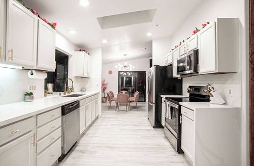 La Presa House | Panoramic Oceanview Retreat with Pool & Decks Sleeps the Whole Family!