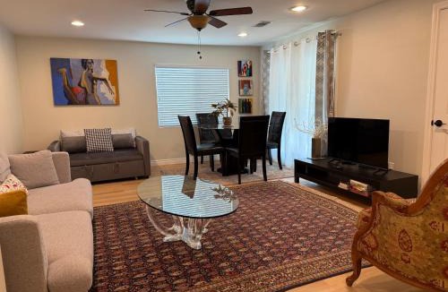 Pasadena Apartment | Pasadena Old Town village