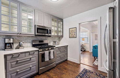 South Berkeley House | Peaceful 3-bedroom house in charming Berkeley perfect for your stay incl Parking