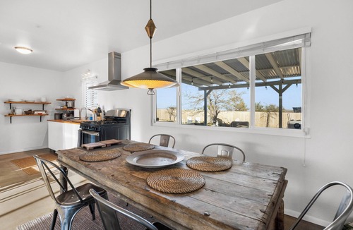 Yucca Valley House | Peaceful retreat with mountain views and hot tub near Joshua Tree National Park
