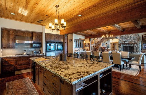 Tahoma House | Peaceful Waters by Hauserman Rentals