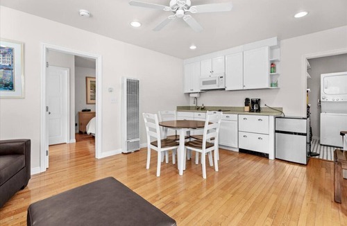 West Los Angeles Cottage | Perfect One Bedroom in Culver City/Mar Vista
