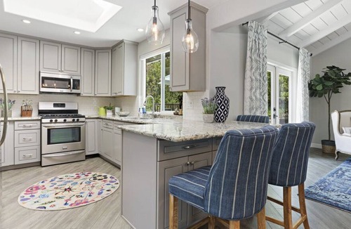 La Presa House | Perfect place for California dreamin'! Centrally located, affordable Home .