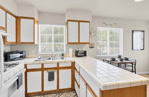 Prunedale House | Perfect Private Central Coast Getaway in Salinas!