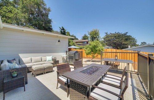 Del Rey Oaks House | Pet-Friendly Monterey Home 2 Mi to Beach