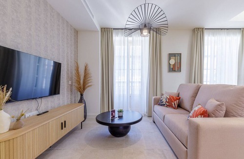 Malaga Historic Centre Apartment | Plaza del Siglo - Suite 3A