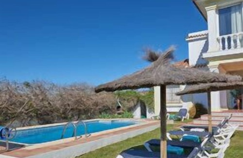 La Gaspara Villa | Pool, Pool table, Table tennis, 3 mins by car to Port, Walk to shops.