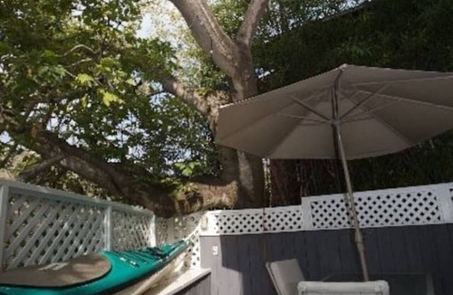 West Beach Apartment | "Prime West Beach location" New Owner. Simple and affordablle.