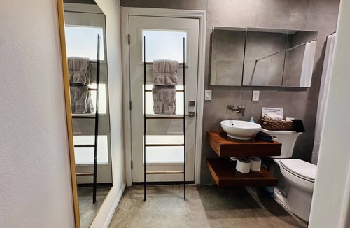 Burbank House | Private Guest Quarter for 1 guest with own Patio & Bathroom