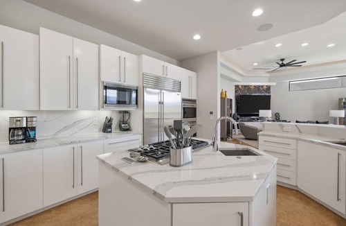 Rancho Mirage House | Private Haven in Gated Community | Modern Luxury | Ideal Location | Extended Stays Welcome