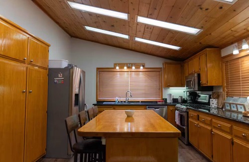 Idyllwild Cabin | Private Mountain Retreat