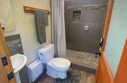 Watsonville Villa | Quiet 1-bedroom villa in welcoming of Watsonville perfect for relaxing getaway.
