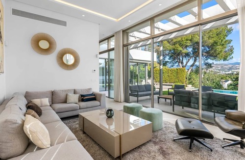 Nueva Andalucia Villa | RDR234 - Amazing modern villa located minutes from beach
