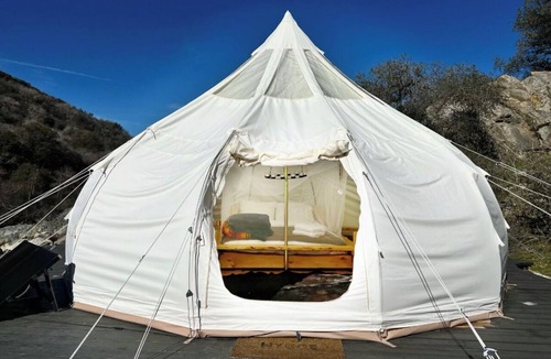 Three Rivers House | Redwood Ranch - private 270 acre wedding venue near Sequoia National Park