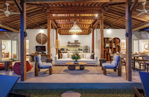 Petitenget Villa | Refurbished Villa Kaly – Central Seminyak Oberoi, 700m from Beach