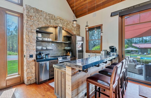 Santa Rosa House | Relax in the most beautiful, secluded setting Sonoma County has to offer