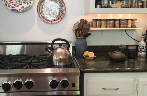 Eureka Valley House | Relaxing Home with Sweeping Views, Chef's Kitchen and Hot Tub in Center of SF