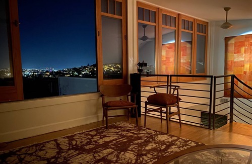 Eureka Valley House | Relaxing Home with Sweeping Views, Chef's Kitchen and Hot Tub in Center of SF