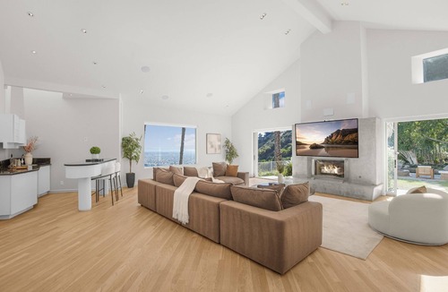 Hollywood Hills West Villa | Rising Glen - Your Dream Home in The Heart of The Iconic Hollywood Hills!