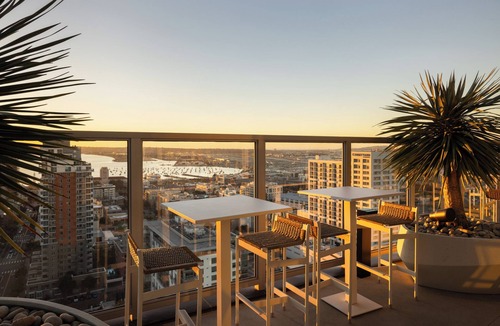 Civic Core Apartment | Rooftop Bay Views + Pool + Hot Tub | Walkable Little Italy | Ancora by AvantStay