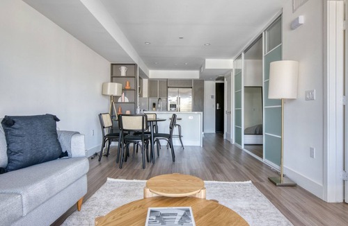 Sawtelle Apartment | Roomy Brentwood 2BR w/Gym, Rooftop & W/D, near UCLA, by Blueground