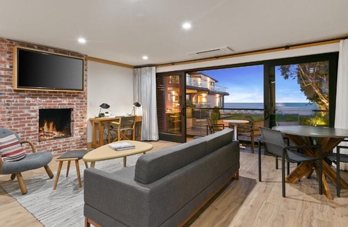 Eastern Malibu Apartment | SA Beach by Stay Awhile Villas