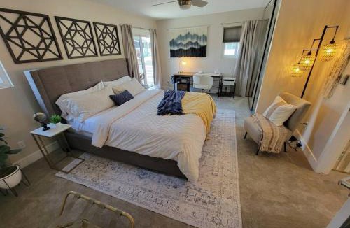 North Park House | San Diego Oasis with Hot Tub, Gym, Outdoor Theater, Yard, 10 Min From Downtown