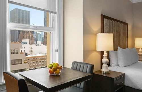 Lower Nob Hill Resort | San Francisco | Couples City Escape | Wi-Fi + Gym