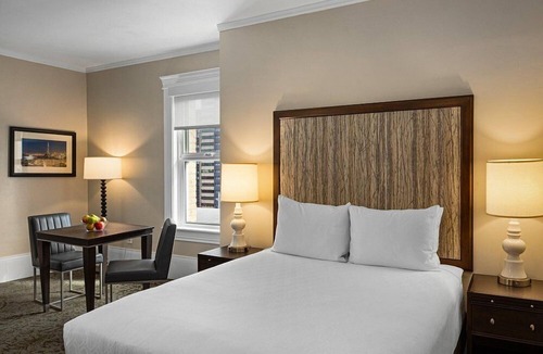 Lower Nob Hill Resort | San Francisco | Couples City Escape | Wi-Fi + Gym