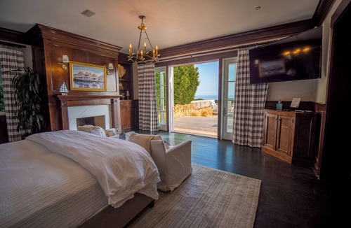 Santa Barbara House | Santa Barbara Beach Club - Oceanfront Luxury 5 Bedroom with Pool