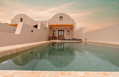 Vothon Villa | Santorini - Villa - Sleeps 5 - Pool - Parking