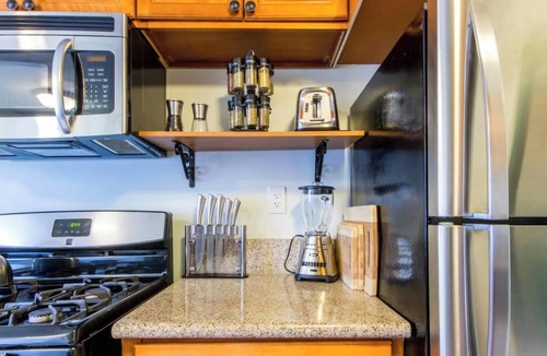 Laguna Beach Cottage | Sea View Laguna Cottage, Walk to Beach & Village, Fully-Equipped!