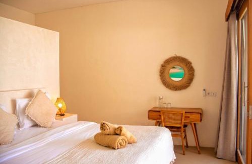 Cemagi House | Seseh Beach-Twin Villa Celestine ensuite Bedroom 2 in shared villa-650m to beach