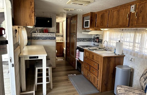Warner Springs House | Shabby Chic Warner Springs Rental at a Ranch Ideal for Glamping in California